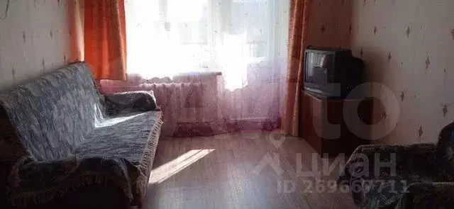 2-к кв. Кировская область, Кирово-Чепецк Первомайская ул., 14 (42.0 м) - Фото 1