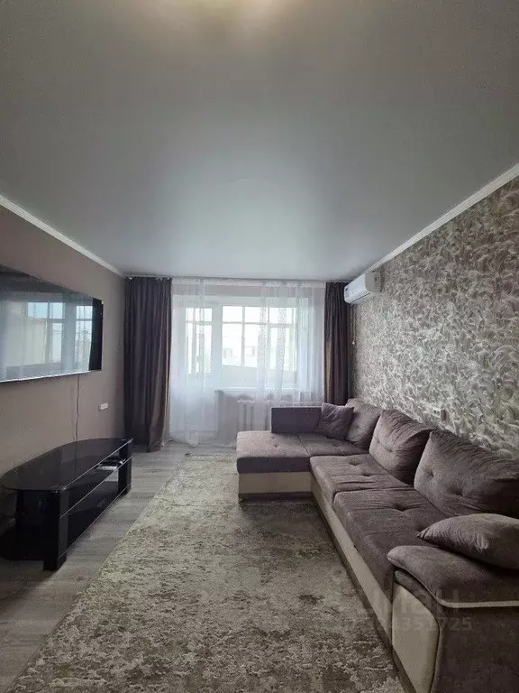 3-к кв. Оренбургская область, Оренбург Просторная ул., 8/1 (64.4 м) - Фото 0