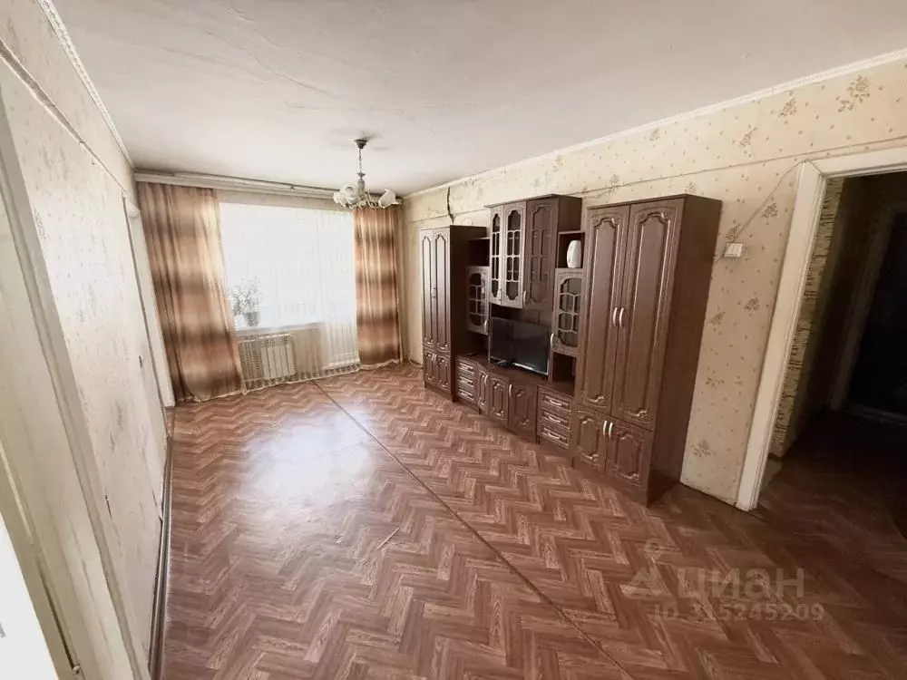3-к кв. Иркутская область, Усть-Кут ул. Обнорского, 32 (47.7 м) - Фото 0
