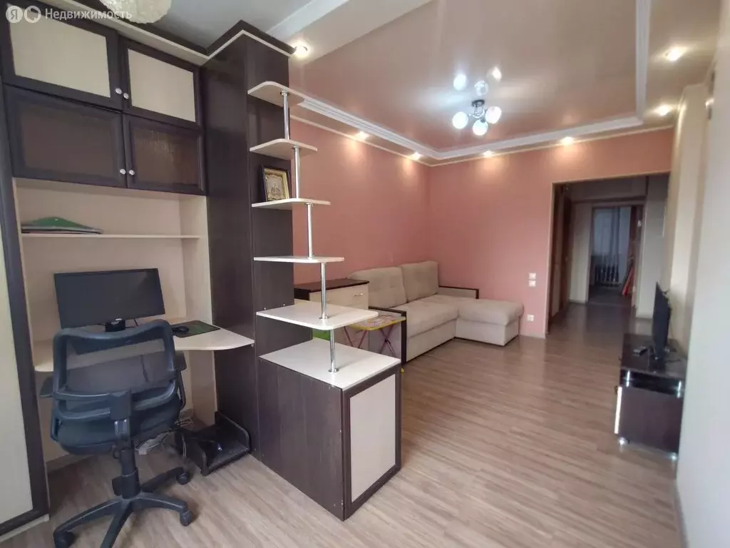 3-комнатная квартира: Астрахань, улица Сун Ят-Сена, 61к2 (66.3 м) - Фото 1