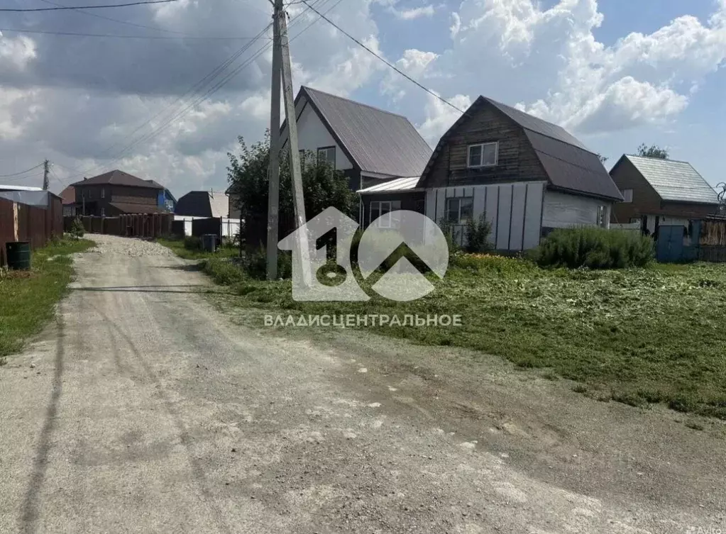 Участок в Новосибирская область, Новосибирский район, с. Верх-Тула ул. ... - Фото 1