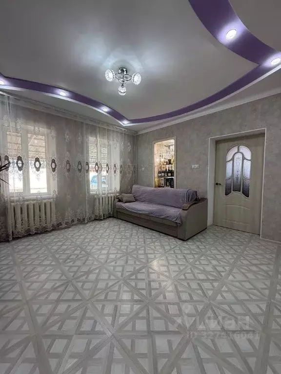 Дом в Краснодарский край, Новокубанск Железнодорожная ул., 15 (60 м) - Фото 1