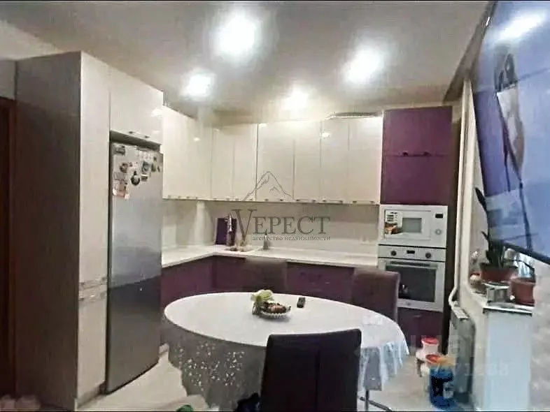 3-к кв. Белгородская область, Старый Оскол Королева мкр,  (83.0 м) - Фото 1
