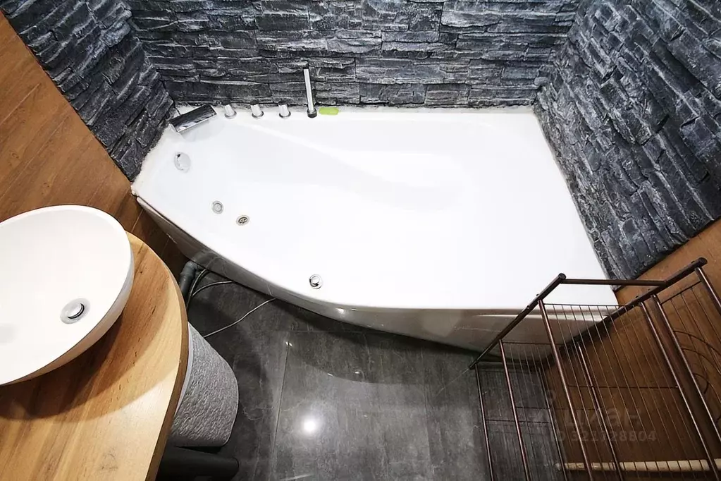 2-к кв. Ямало-Ненецкий АО, Надым Заводская ул., 3А (54.8 м) - Фото 1