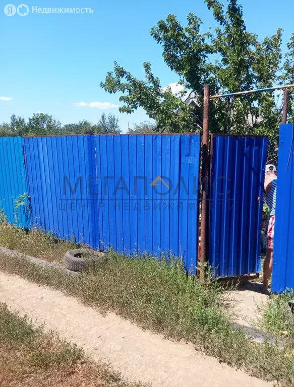 Дом в Балаково, СТ Автомобилист, Центральная улица, 13/14 (20 м) - Фото 1