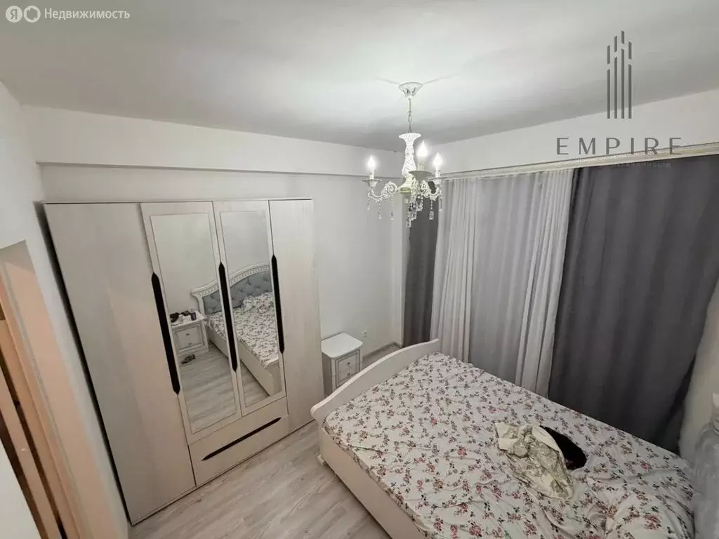 3-комнатная квартира: Грозный, улица Ю.П. Погуляева, 22 (62 м) - Фото 1