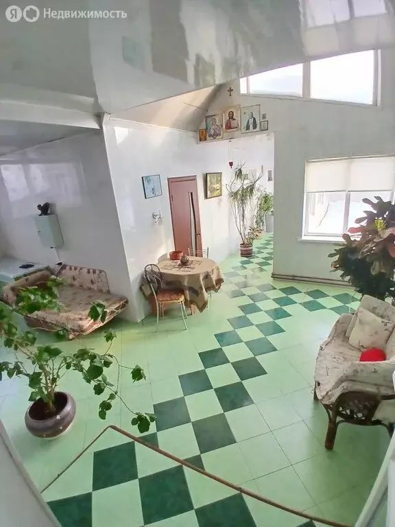 Дом в Назарово, улица Борисенко, 21 (248.4 м) - Фото 1