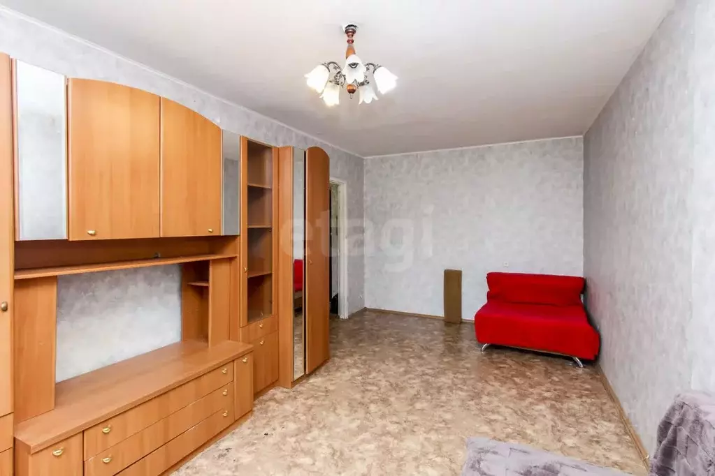 1-к кв. Тюменская область, Тюмень Заречный проезд, 31 (34.2 м) - Фото 0