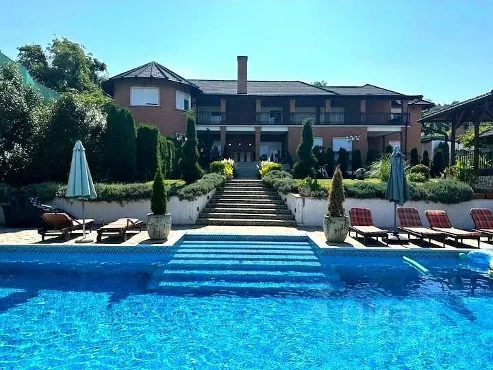 Дом в Краснодарский край, Сочи Миндальная ул. (260 м) - Фото 1