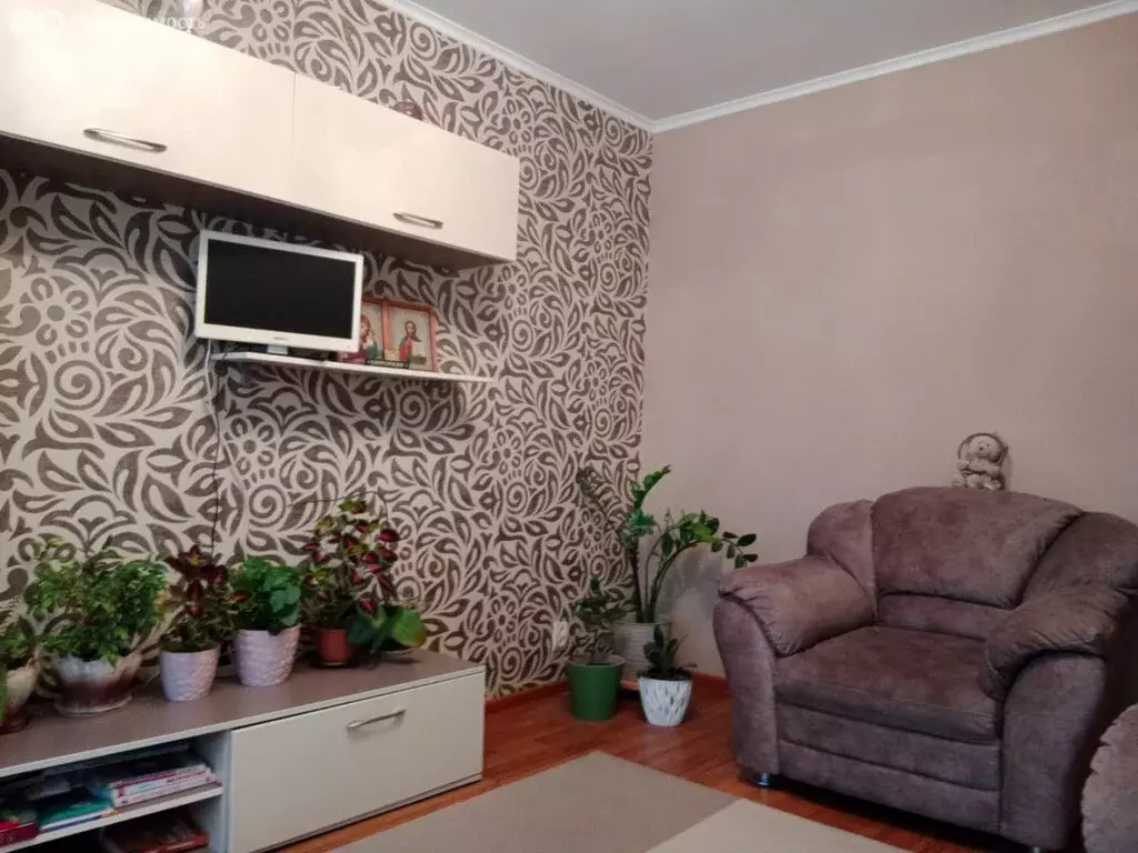 3-комнатная квартира: Брянск, Бежицкий район, улица Камозина, 32 (62.6 ... - Фото 2