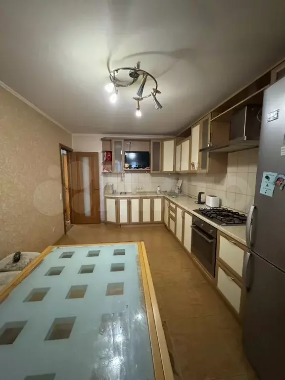 1-к. квартира, 43 м, 4/9 эт. - Фото 1