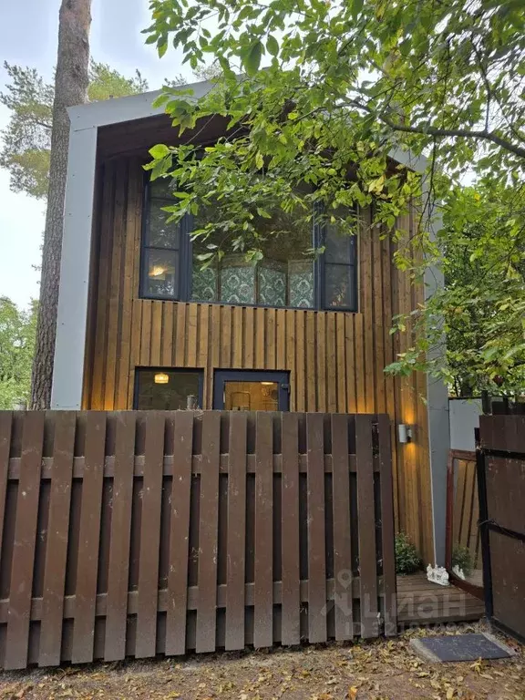 Дом в Санкт-Петербург, Санкт-Петербург, Сестрорецк Парковая ул. (50 м) - Фото 1