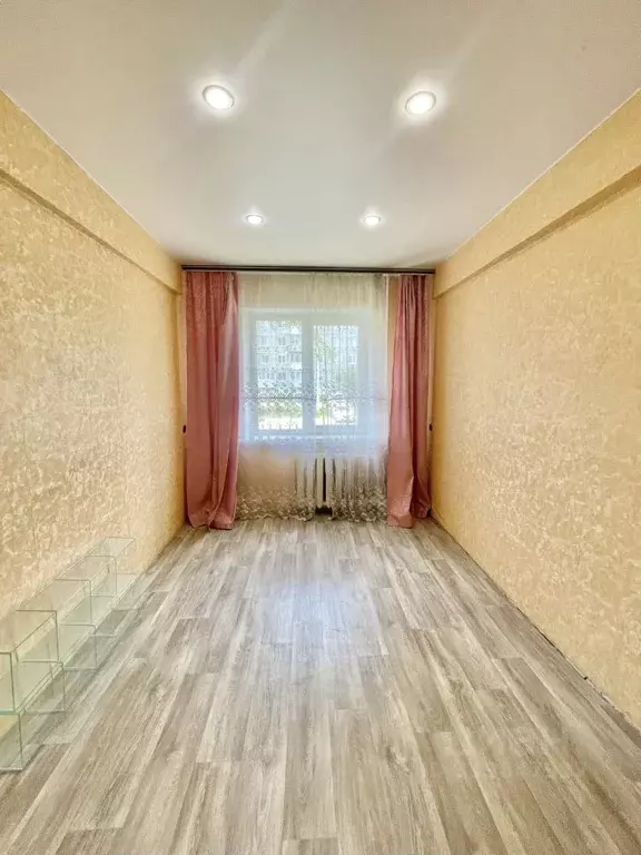 3-к кв. Тульская область, Новомосковск Донская ул., 8 (60.0 м) - Фото 0