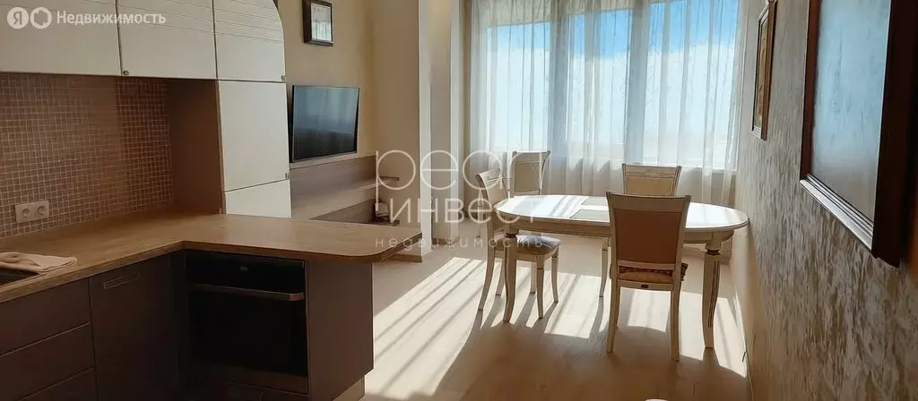 3-комнатная квартира: Сочи, улица Ленина, 298Б (93 м) - Фото 1