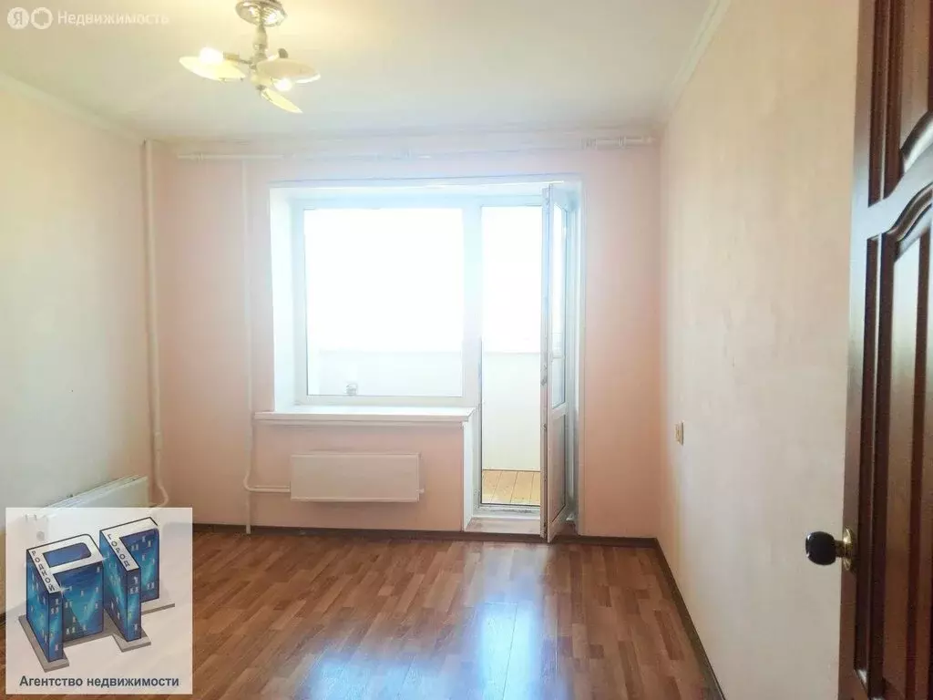 3-комнатная квартира: Волжский, проспект имени Ленина, 381 (61.4 м) - Фото 0
