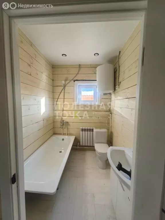 Дом в село Нижний Саянтуй, Первая улица (230 м) - Фото 2