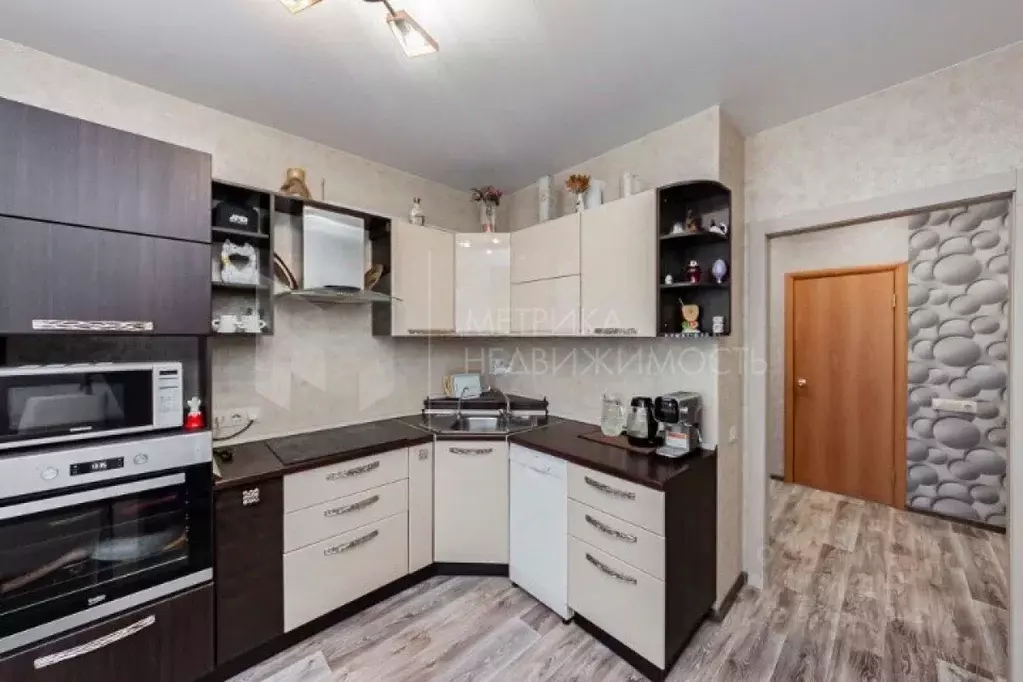 2-к кв. Тюменская область, Тюмень ул. Суходольская, 16 (57.0 м) - Фото 1