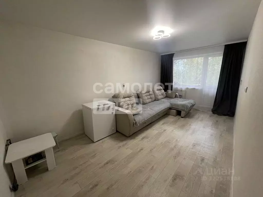 2-к кв. Омская область, Омск Московка-2 мкр, ул. Ярослава Гашека, 4/2 ... - Фото 1