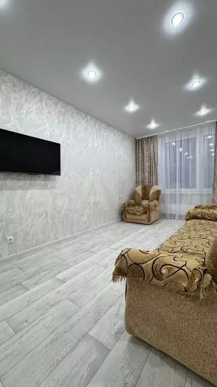 1-к. квартира, 40 м, 8/19 эт. - Фото 0