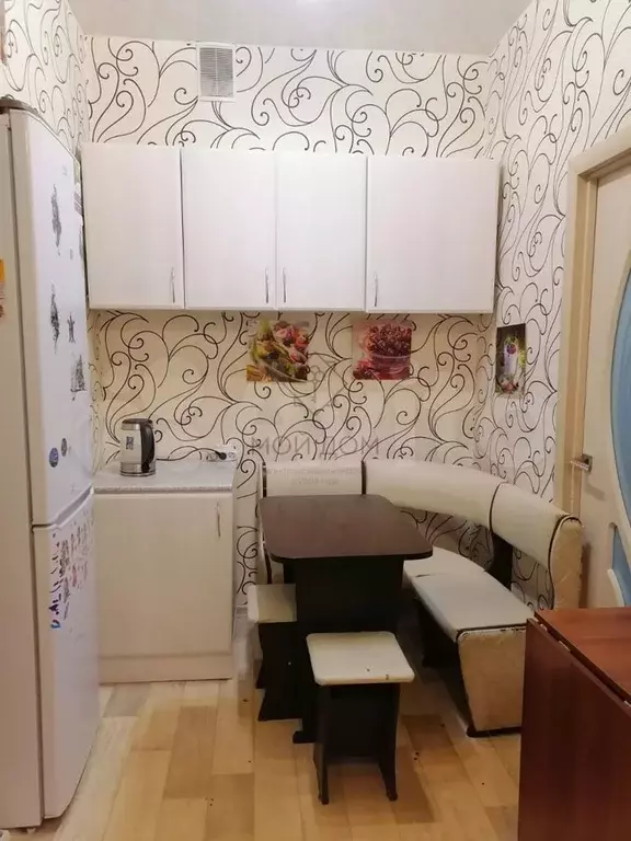 Комната 28.2 м в 8-к, 4/5 эт. - Фото 1