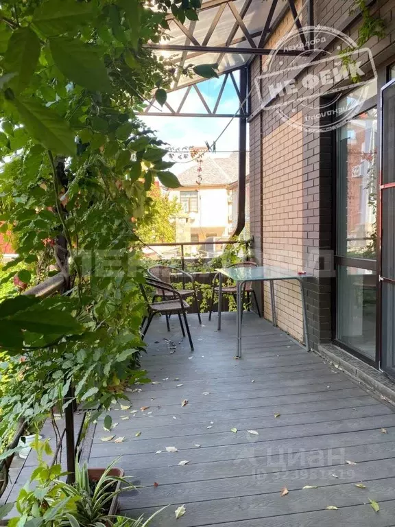 Дом в Ростовская область, Ростов-на-Дону Запорожская ул. (240 м) - Фото 1