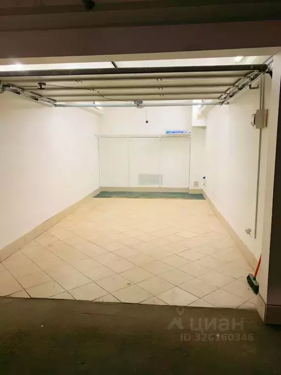 Гараж в Москва ул. Соловьиная Роща, 13 (18 м) - Фото 2