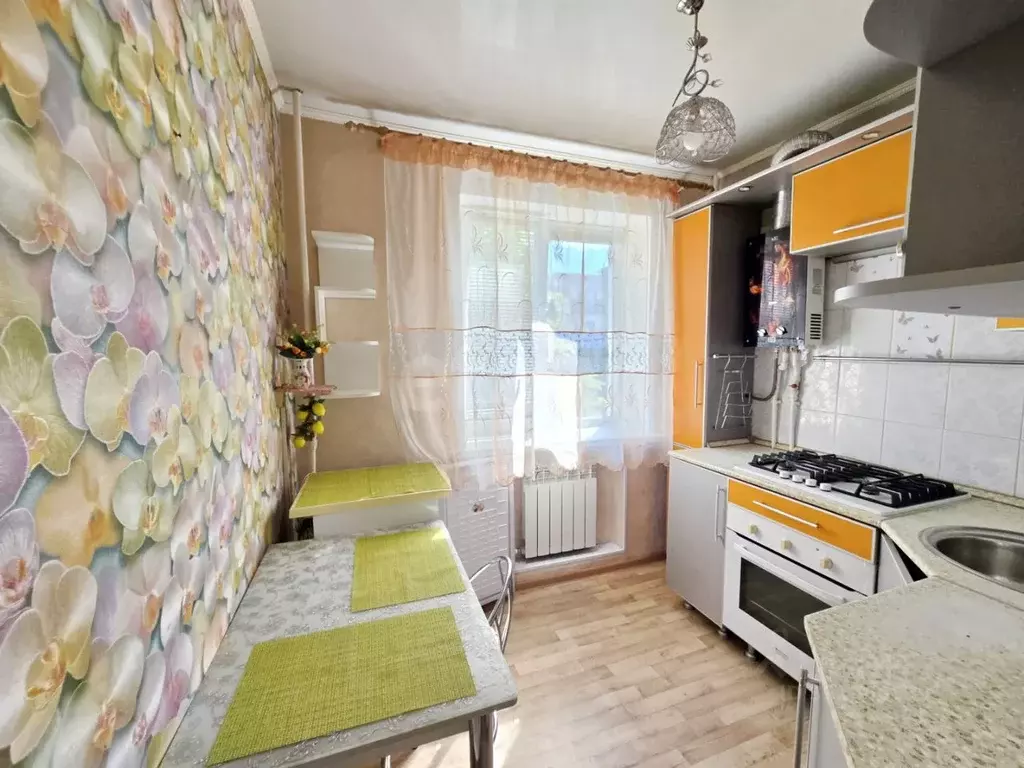 1-к кв. Белгородская область, Валуйки ул. Степана Разина, 3 (28.2 м) - Фото 1