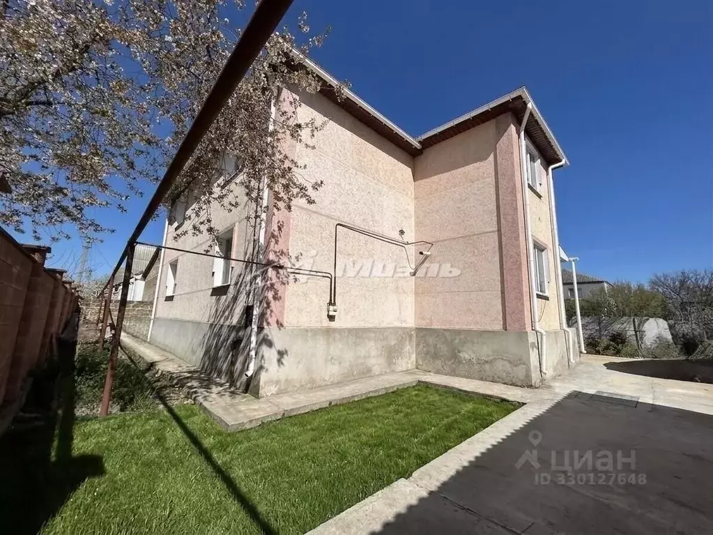 Дом в Крым, Симферополь ул. Темиз, 28 (298 м) - Фото 1