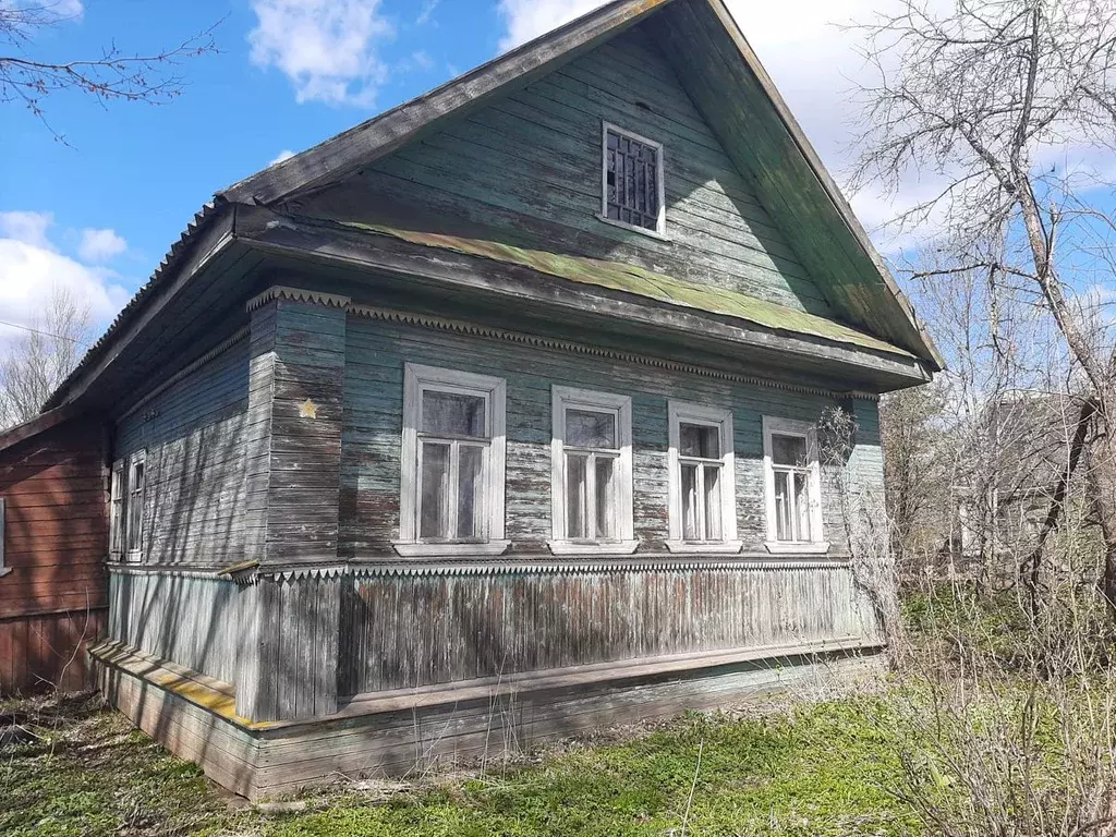 Дом в Новгородская область, Маловишерский район, д. Дворищи Школьная ... - Фото 0