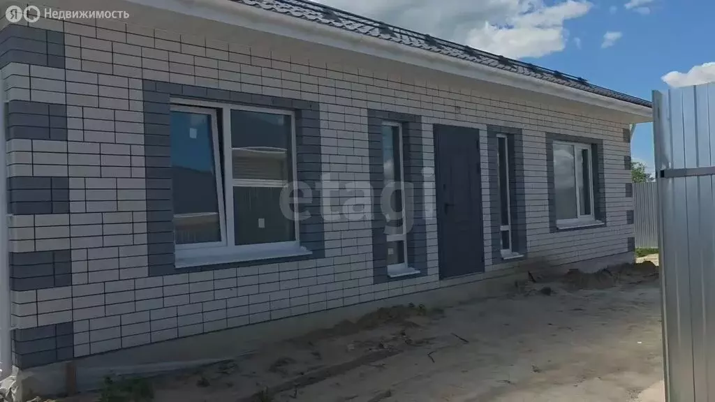 Дом в Ялуторовск, Спортивная улица (100 м) - Фото 2