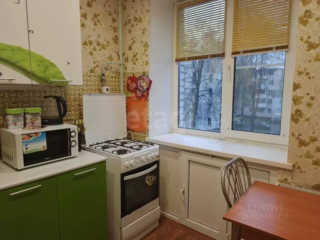 2-к кв. Ленинградская область, Кириши Комсомольская ул., 2 (42.4 м) - Фото 1