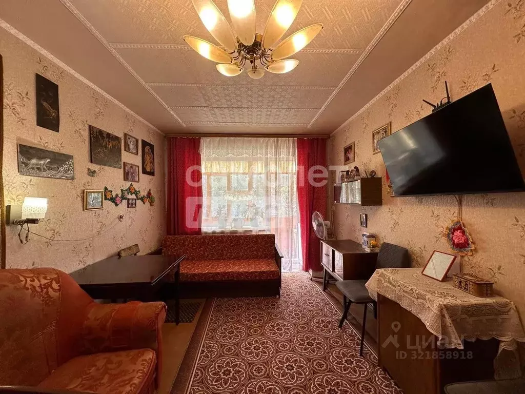 1-к кв. Ярославская область, Углич ул. Старостина, 5 (30.3 м) - Фото 0
