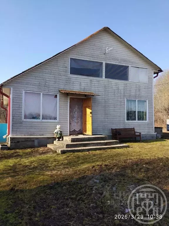 Дом в Ленинградская область, Лужский район, Ретюнское с/пос, д. Малые ... - Фото 1