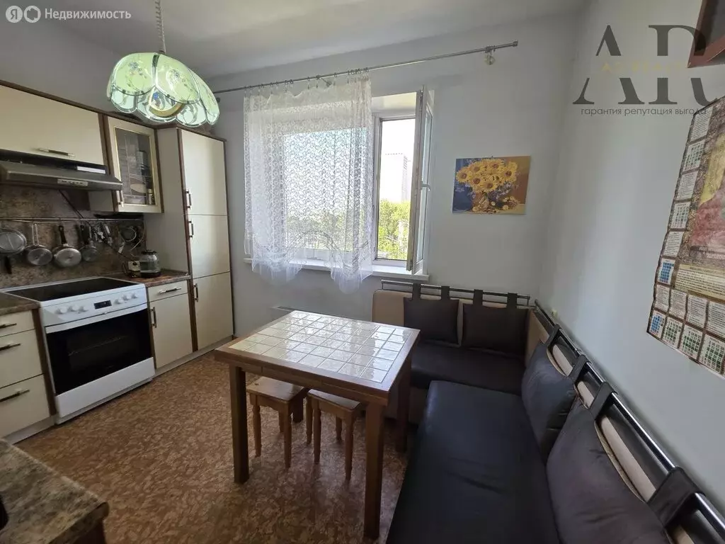 4-комнатная квартира: Москва, улица Новаторов, 4 (88.6 м) - Фото 0