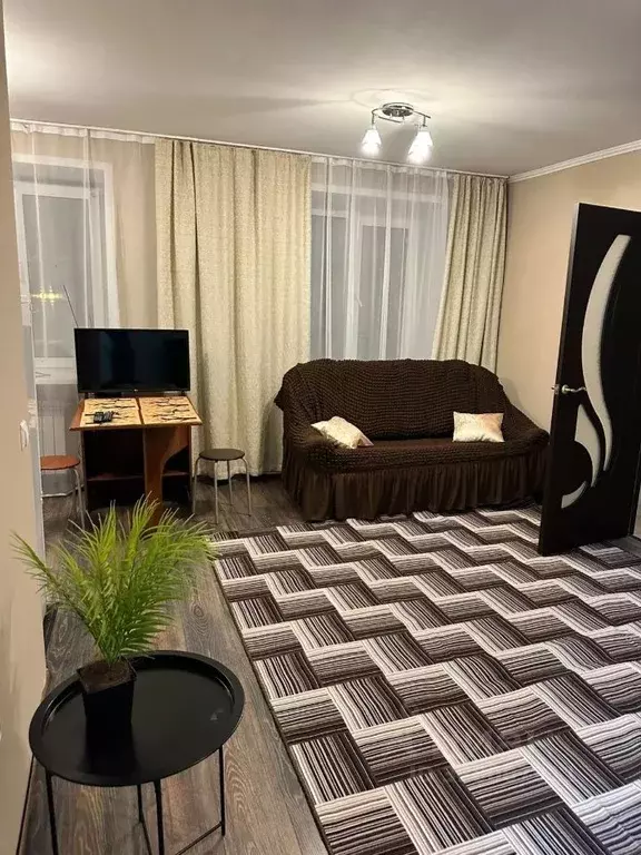 3-к кв. Алтай, Горно-Алтайск Коммунистический просп., 51 (58.0 м) - Фото 1