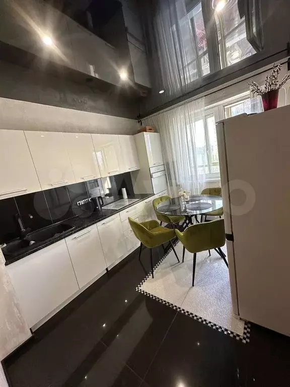 2-к. квартира, 80 м, 7/27 эт. - Фото 1