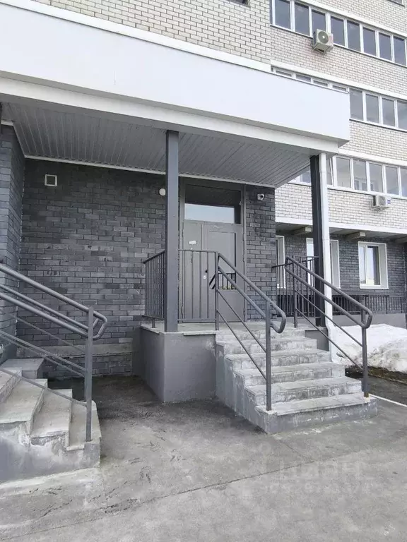 3-к кв. Чувашия, Новочебоксарск ул. 10-й Пятилетки, 90 (80.9 м) - Фото 1