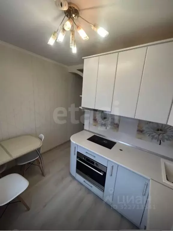 2-к кв. Ханты-Мансийский АО, Сургут ул. Толстого, 24 (48.0 м) - Фото 1