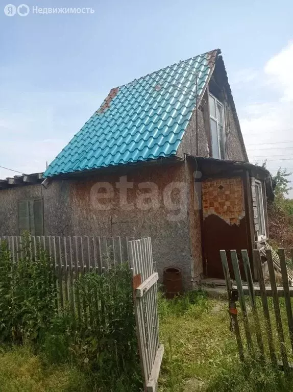 Дом в Омск, территория СОСН Птицевод-2, 8-я аллея (20 м) - Фото 0