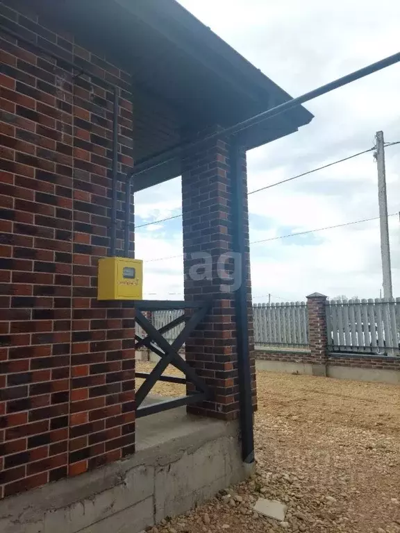 Дом в Адыгея, Майкопский район, Краснооктябрьское с/пос, пос. ... - Фото 1