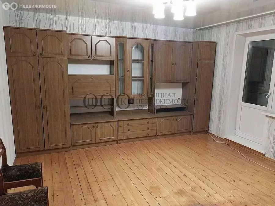 3-комнатная квартира: Кемерово, улица Тухачевского, 47Б (62 м) - Фото 1