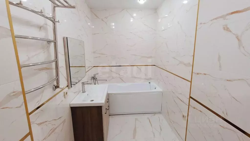 2-к кв. Ингушетия, Назрань Московская ул. (69.0 м) - Фото 1