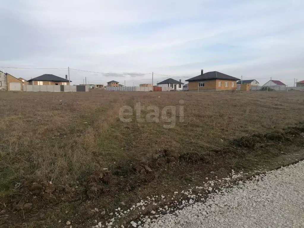 Участок в Крым, Симферопольский район, с. Мирное  (6.0 сот.) - Фото 1