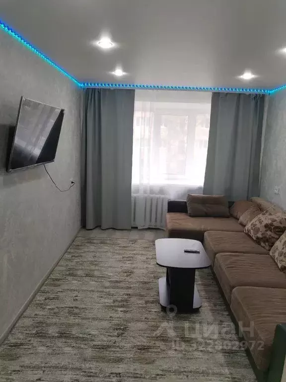 3-к кв. Пермский край, Губаха Октябрьский просп., 10 (60.0 м) - Фото 1