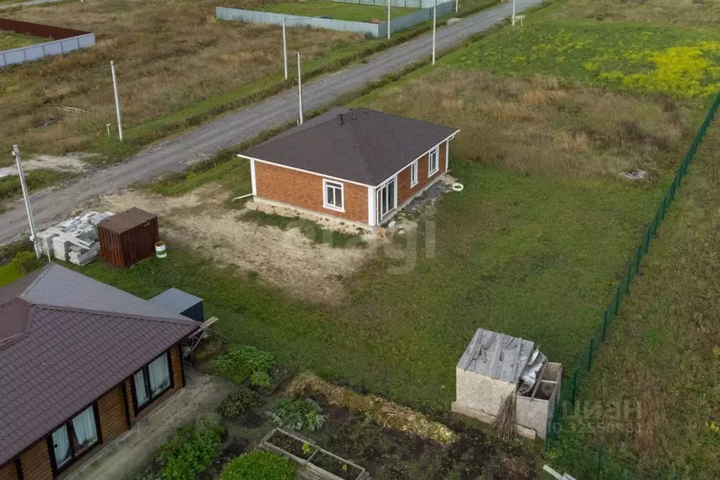 Дом в Тюменская область, Тюменский муниципальный округ, с. Чикча, ... - Фото 1