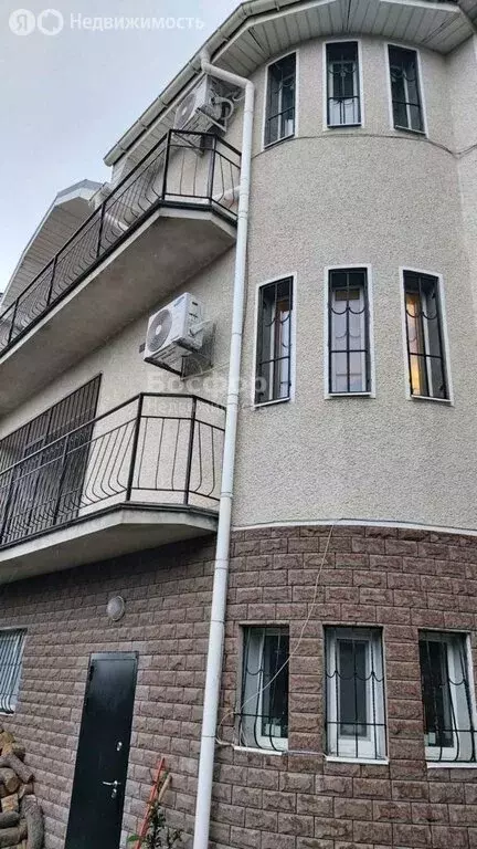 Дом в Республика Крым, муниципальный округ Ялта, посёлок городского ... - Фото 1