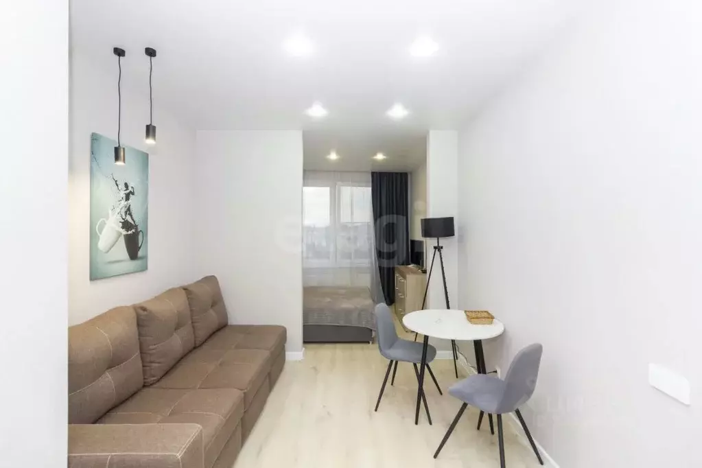 Студия Тюменская область, Тюмень ул. Фармана Салманова, 1 (29.0 м) - Фото 1