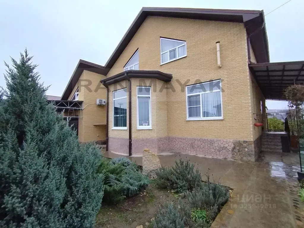 Дом в Адыгея, Майкоп ул. Тембота Керашева, 14 (224 м) - Фото 1