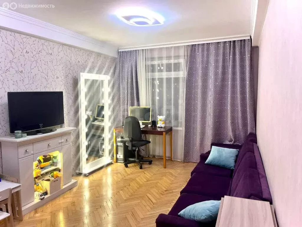 2-комнатная квартира: Пятигорск, улица Юлиуса Фучика, 4к3 (45 м) - Фото 1