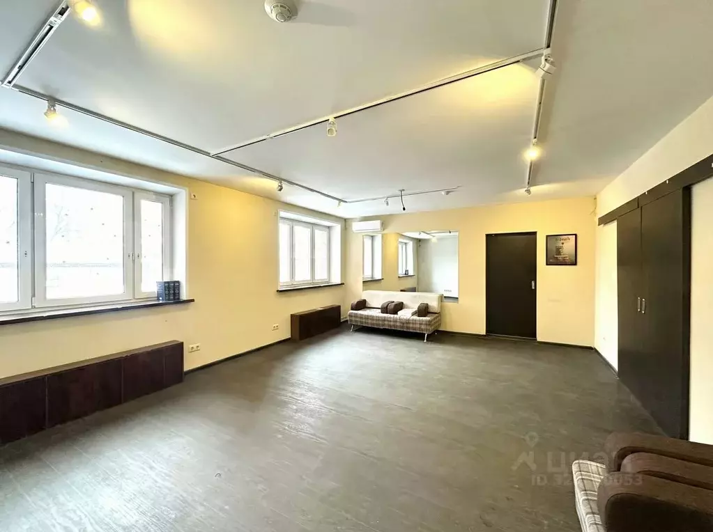 Помещение свободного назначения в Москва Ладожская ул., 8 (120 м) - Фото 1